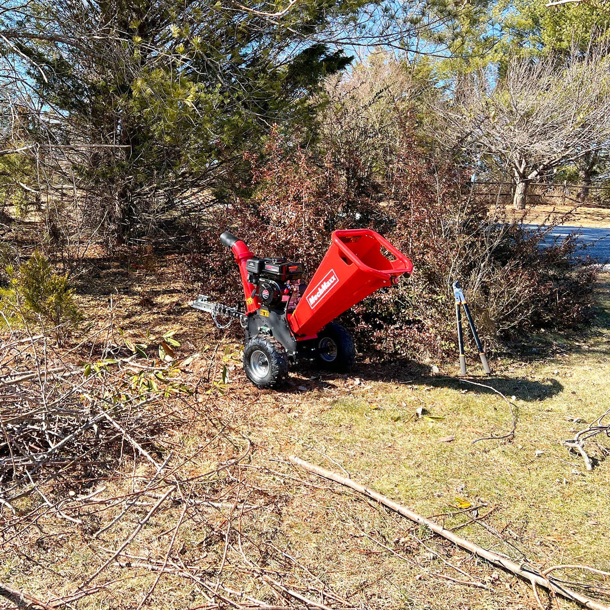 MechMaxx 4 inch DUCAR 212cc 7hp Gas Engine Powered Wood Chipper with Towbar, GS650
